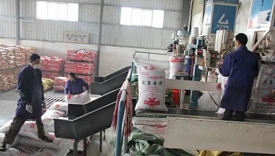 飼料廠車間腥臭味擾民，就用Dejing的凈飼料廠專用除臭劑.jpg