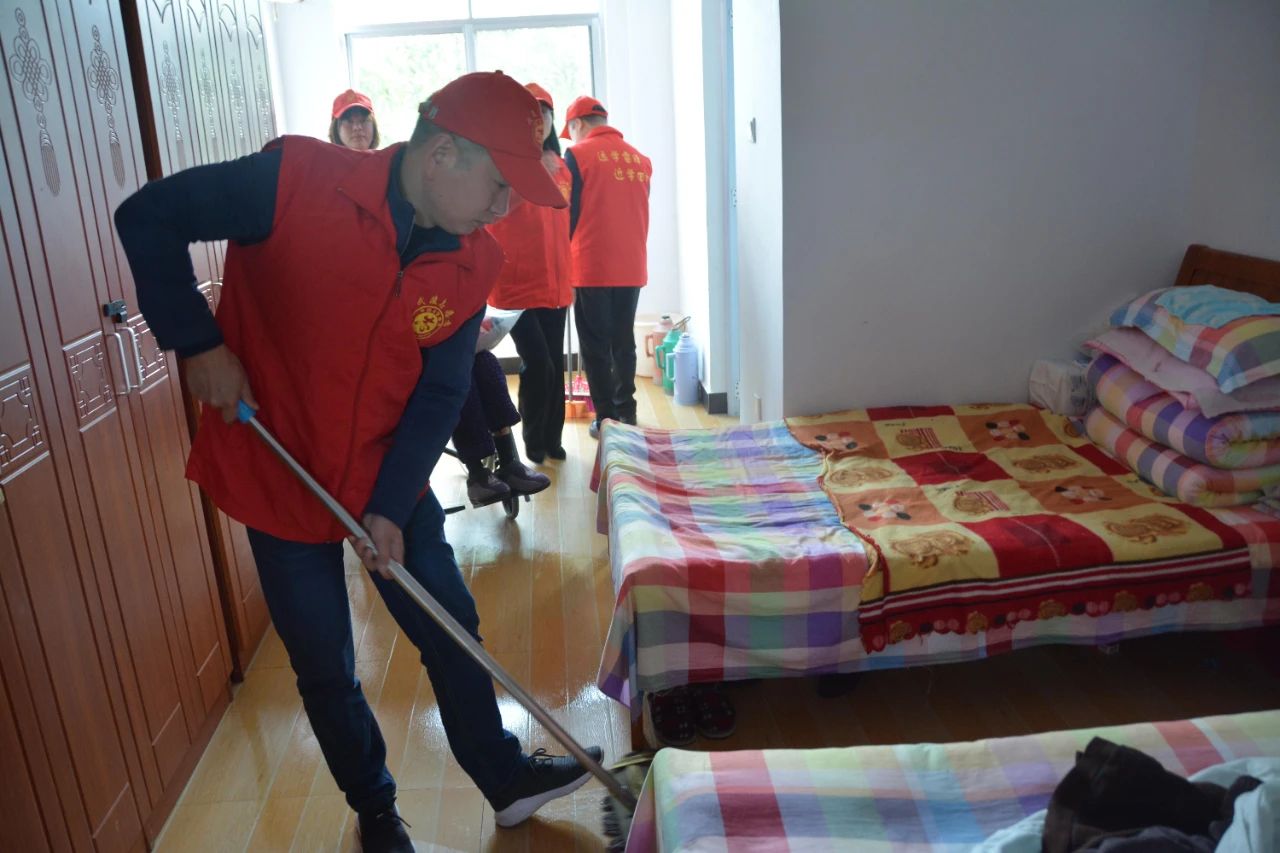 敬老院等服務(wù)機(jī)構(gòu)室內(nèi)空氣異味凈化解決方案.jpg 敬老院等服務(wù)機(jī)構(gòu)室內(nèi)空氣異味凈化解決方案.jpg